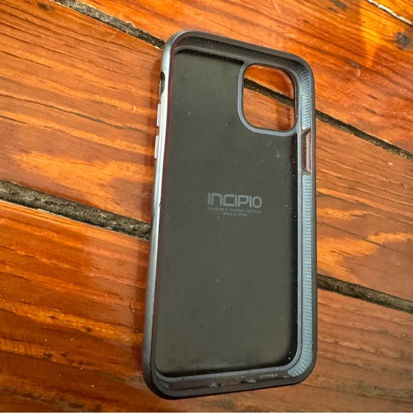 INCIPIO Stashback Sliding Credit Card Protection Case For iPhone 11 Pro - Picture 5 of 10